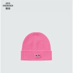 Anya Hindmarch Uniqlo collab pink 100% cashmere knitted beanie hat tuque NWT